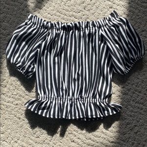 H&M Off-the-Shoulder Crop Top Sz XS